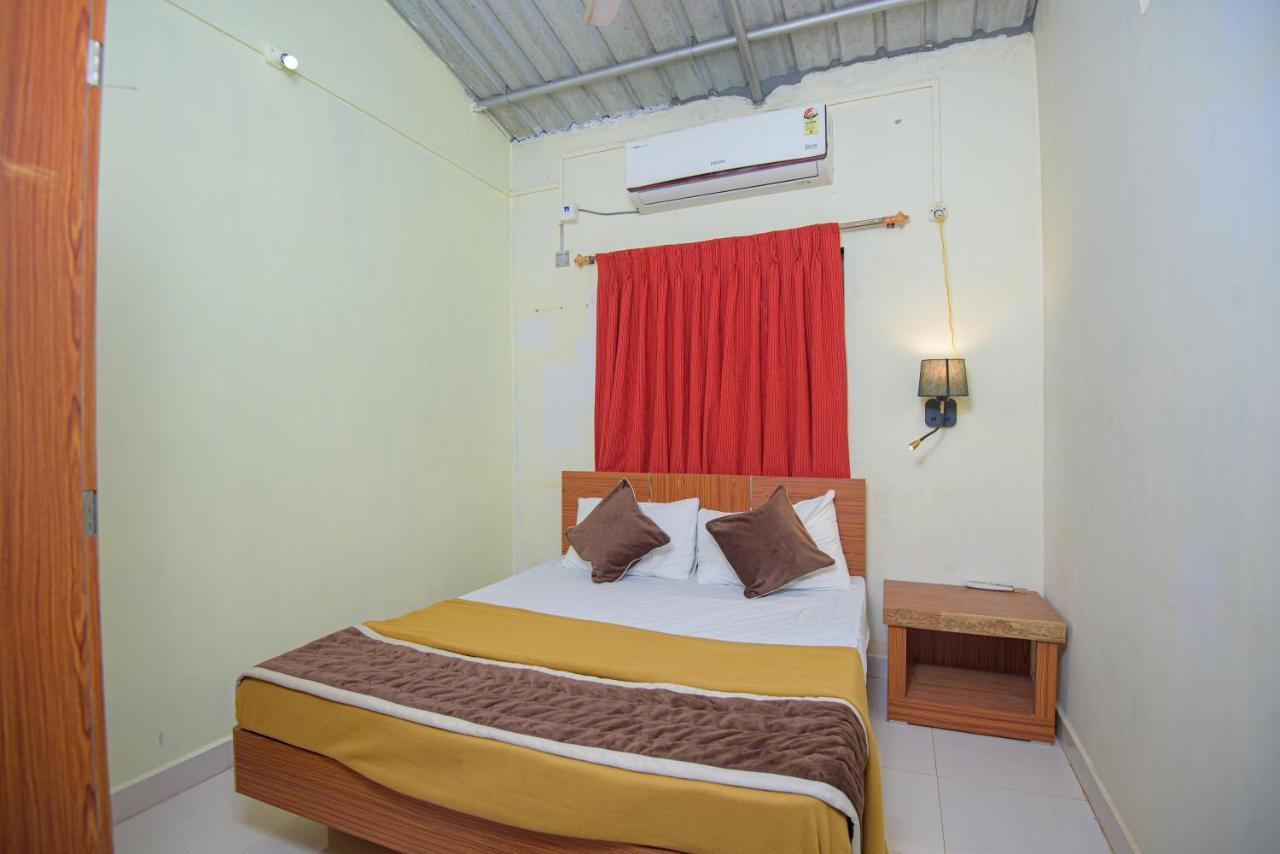 Prajakta Rest House Alibag Exterior photo